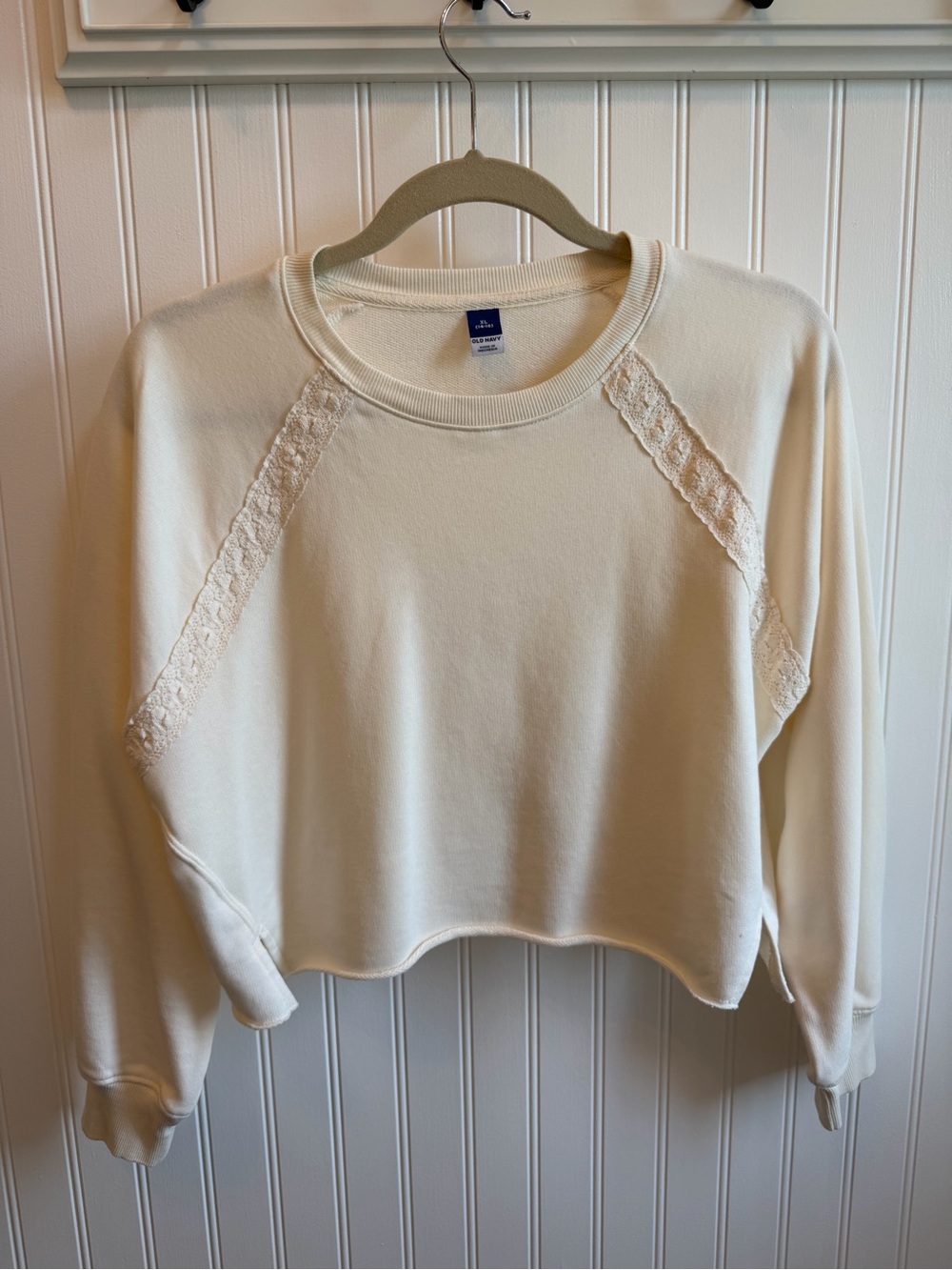 Old Navy Cream Lace-Trim Cropped Sweatshirt